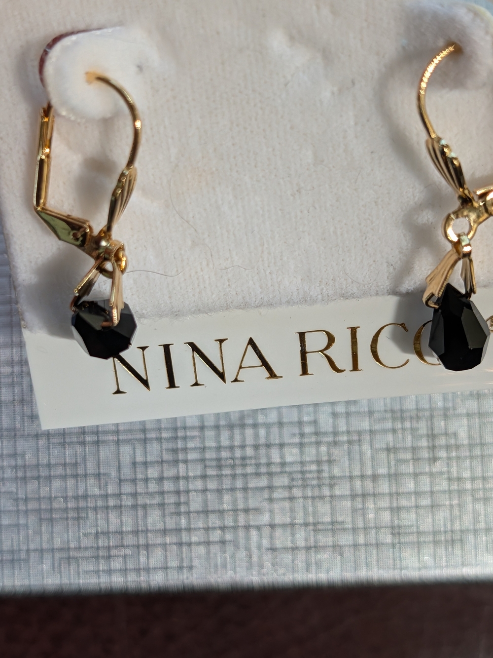 Nina Ricci Black Teardrop Swarovski Crystal Drop Leverback Earrings New